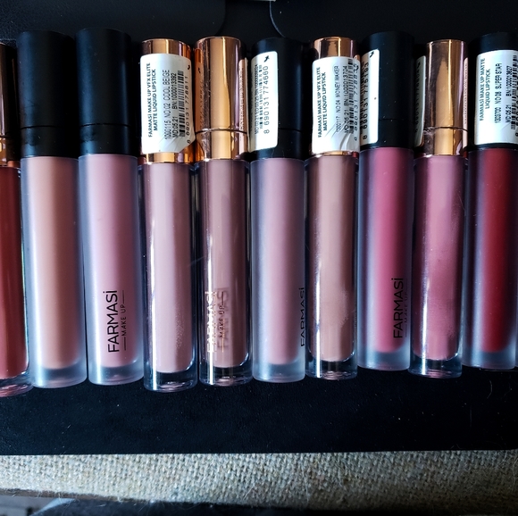 Farmasi Matte Lip Bundle - Picture 2 of 6